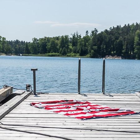 Sjoestuga Myttinge Värmdö エクステリア 写真