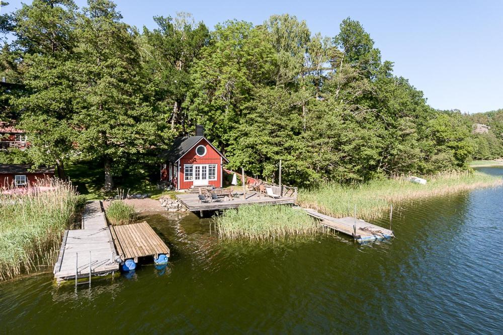 Sjoestuga Myttinge Värmdö エクステリア 写真