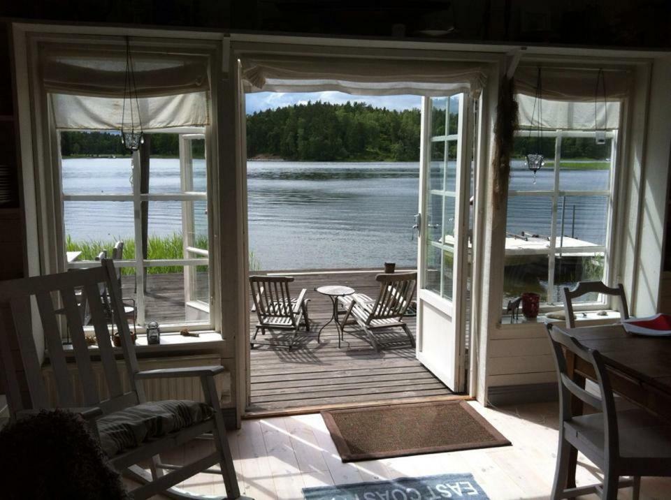 Sjoestuga Myttinge Värmdö エクステリア 写真